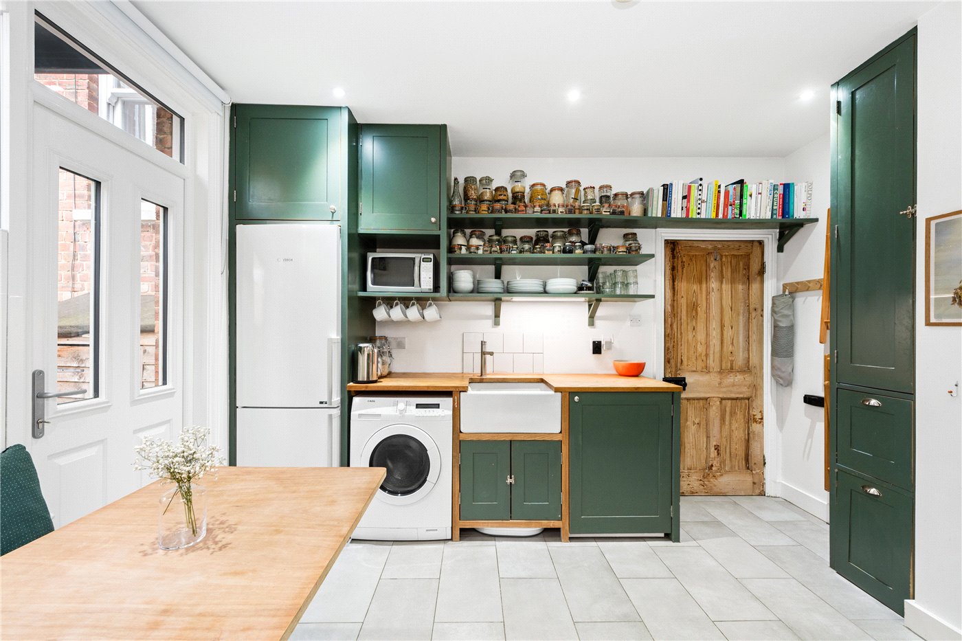 Eat-In Kitchen